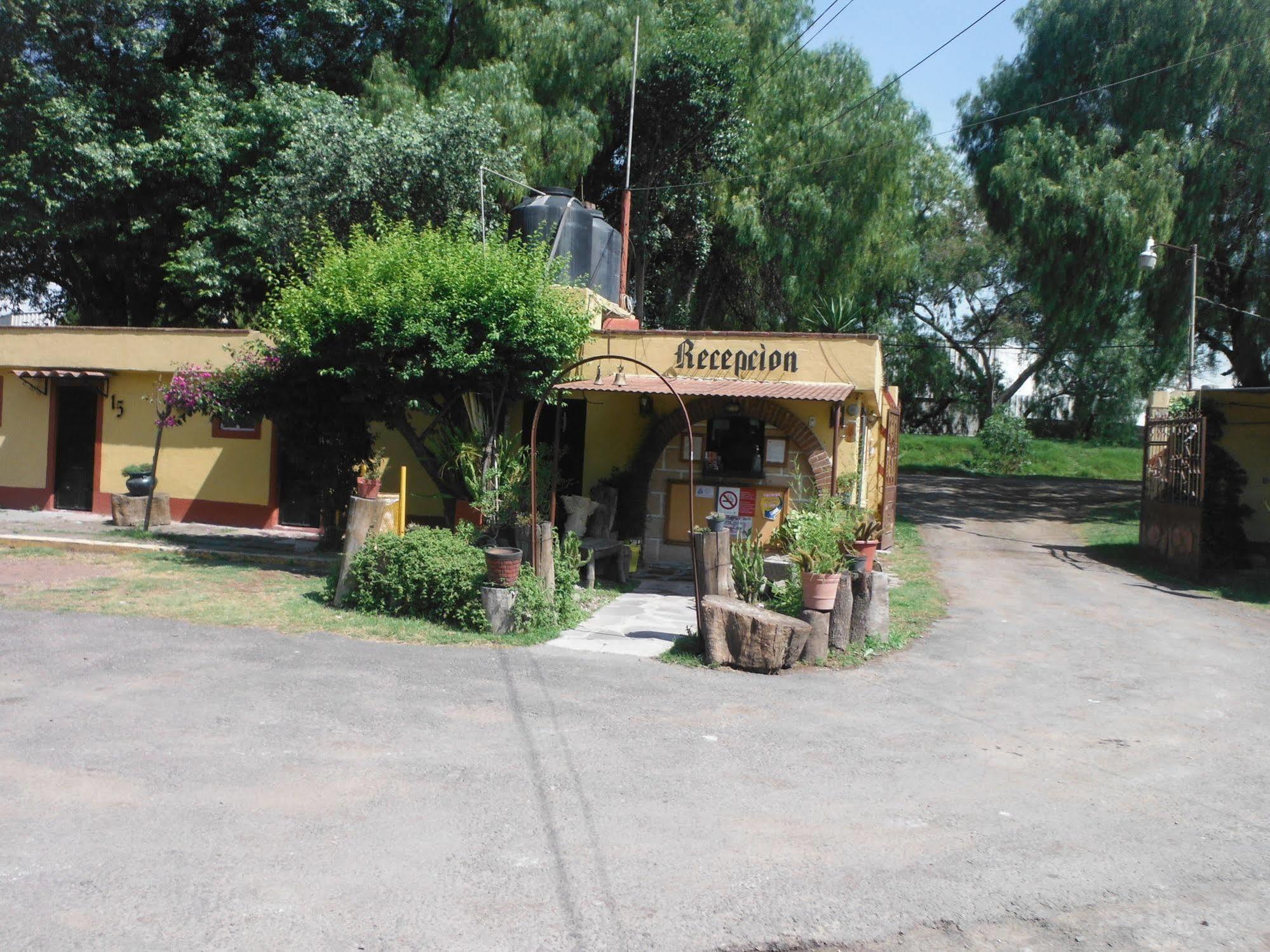 Ayenda Mesón del Río Hotel Tepotzotlan Exterior foto